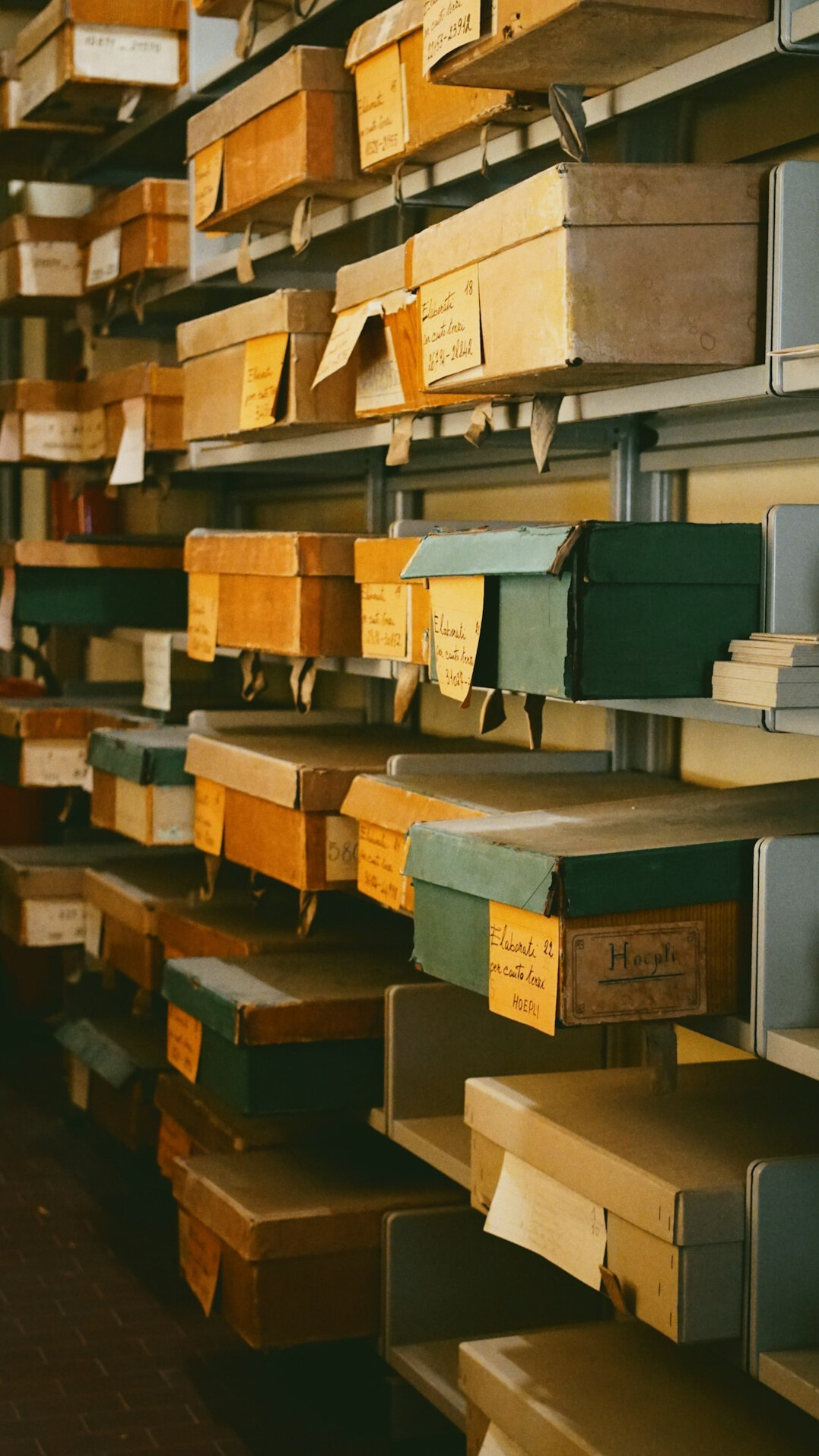 archive storage boxes